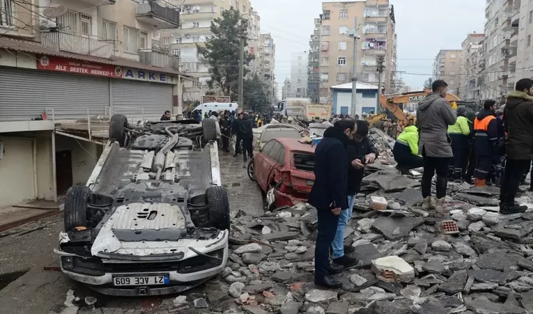 بعد زلزال تركيا.. أعنف خسائر اقتصادية تاريخية للزلازل حول العالم